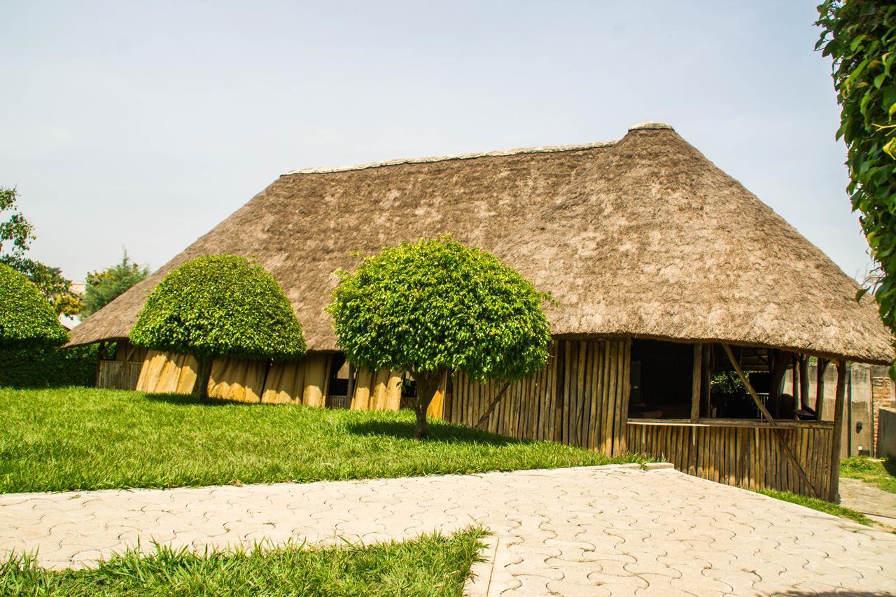 Desert Breeze Hotel Arua Exterior foto
